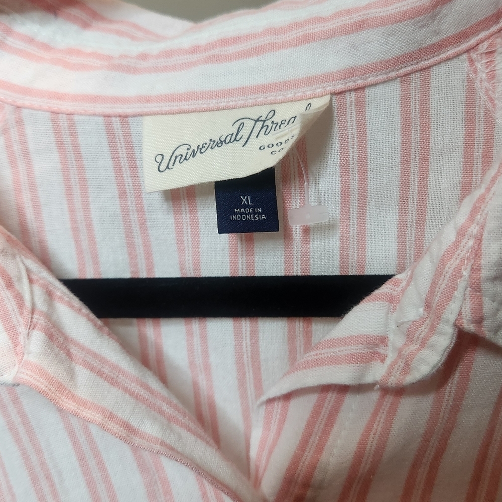 Universal Thread- Stripe shirt - Picture 3 of 3